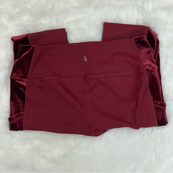 Torrid Active 4 Pocket Performance Legging. - Picture 4 of 8